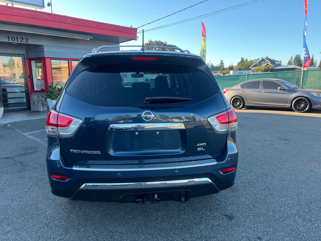 2015 Nissan Pathfinder Image 4