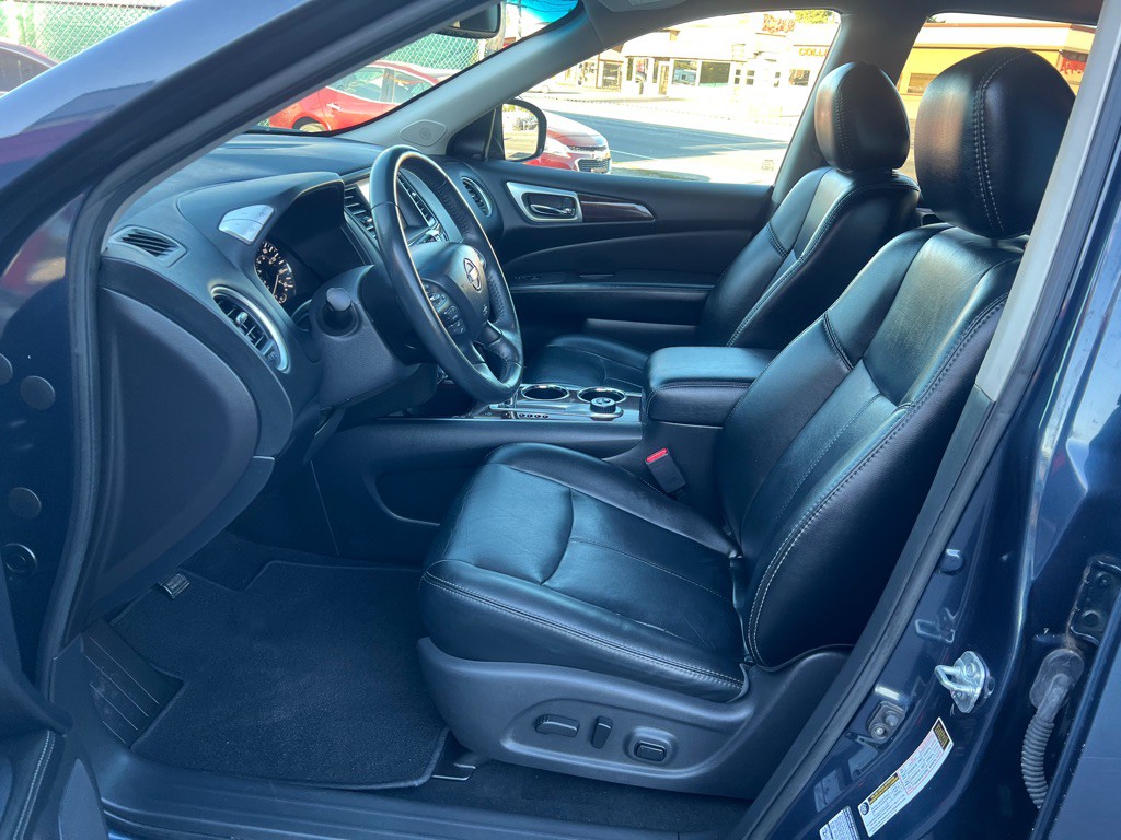 2015 Nissan Pathfinder Image 7