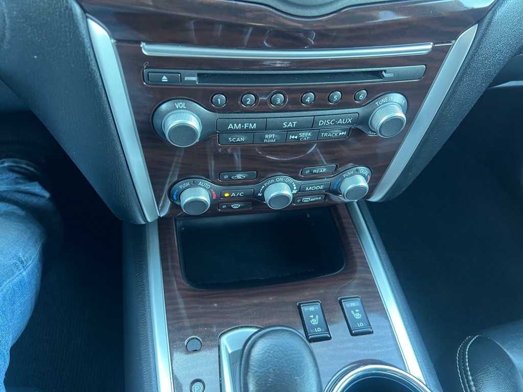2015 Nissan Pathfinder Image 10