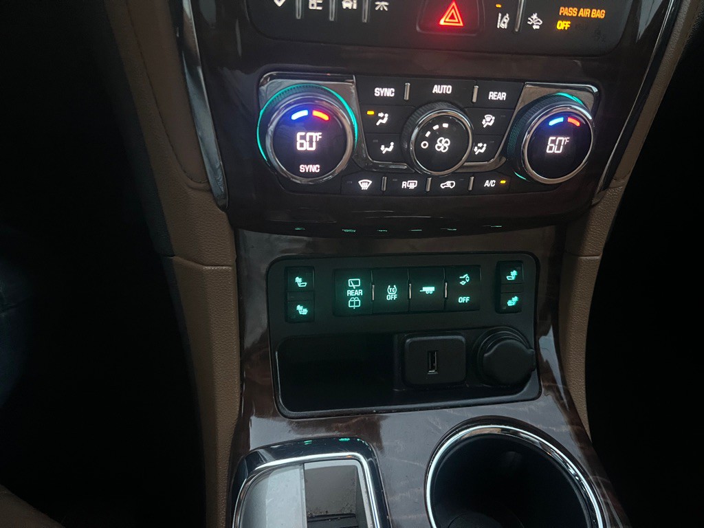 2015 Buick Enclave Image 12