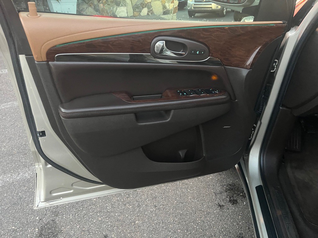 2015 Buick Enclave Image 22