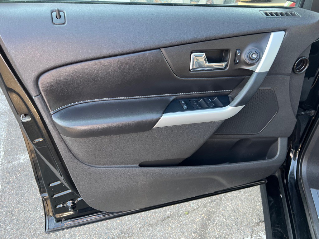 2011 Ford Edge Image 15