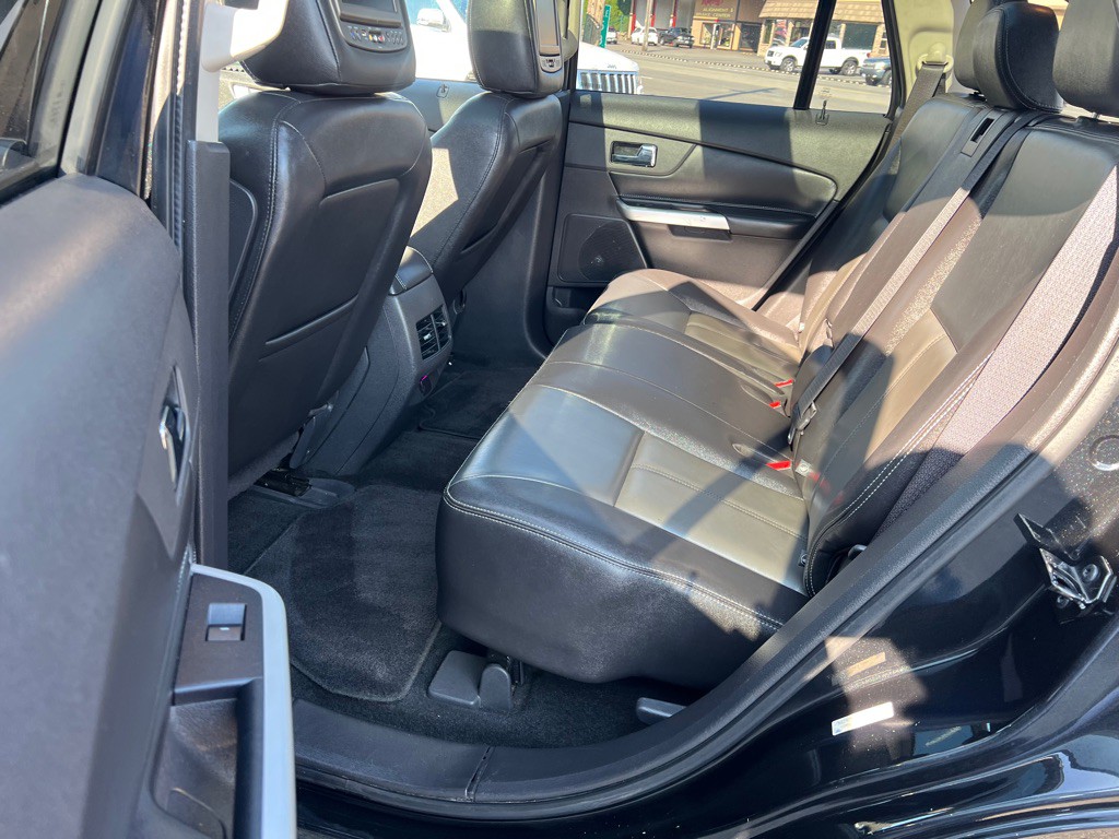 2011 Ford Edge Image 16