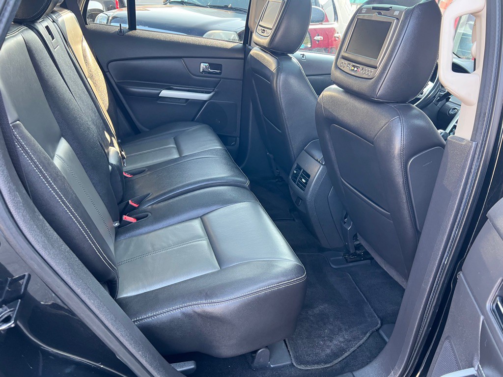 2011 Ford Edge Image 18