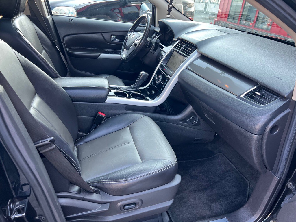 2011 Ford Edge Image 19