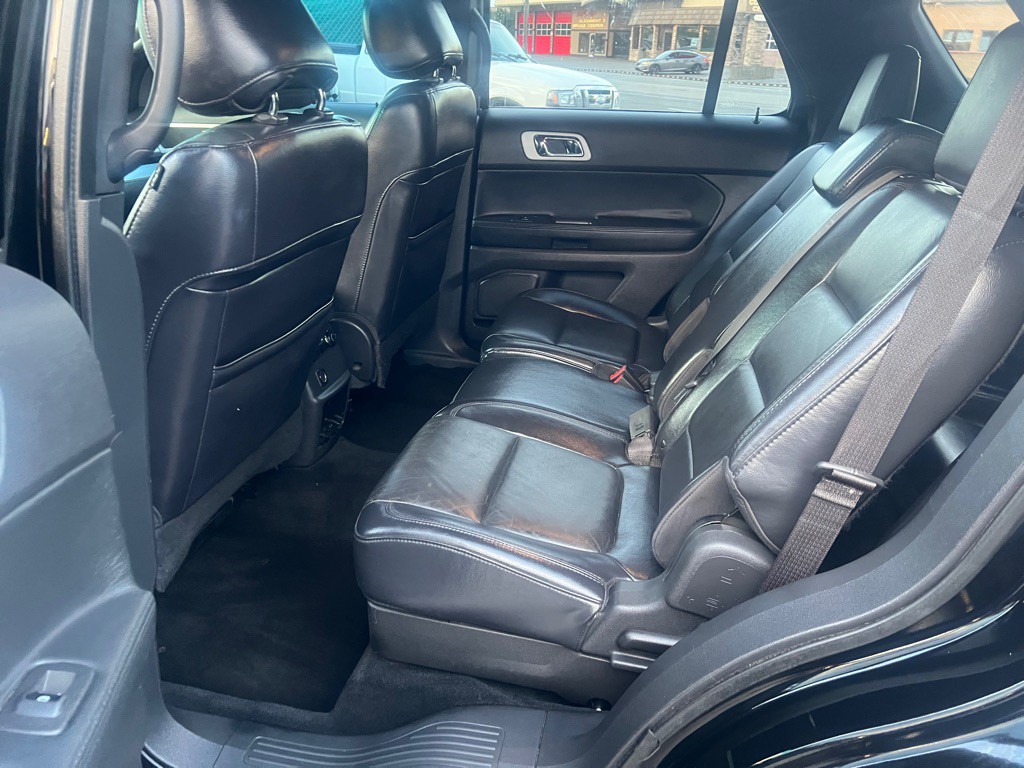 2012 Ford Explorer Image 14