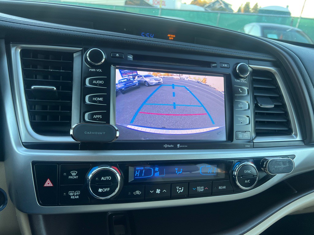 2014 Toyota Highlander Image 10