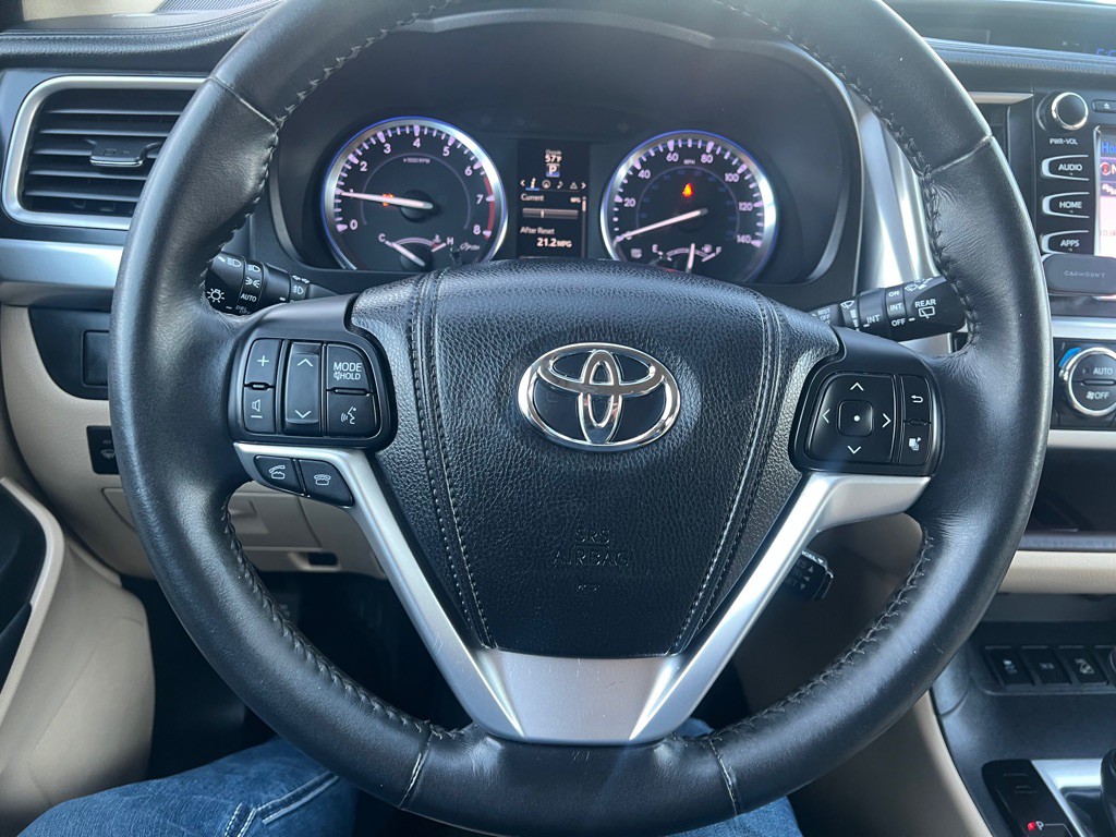 2014 Toyota Highlander Image 14