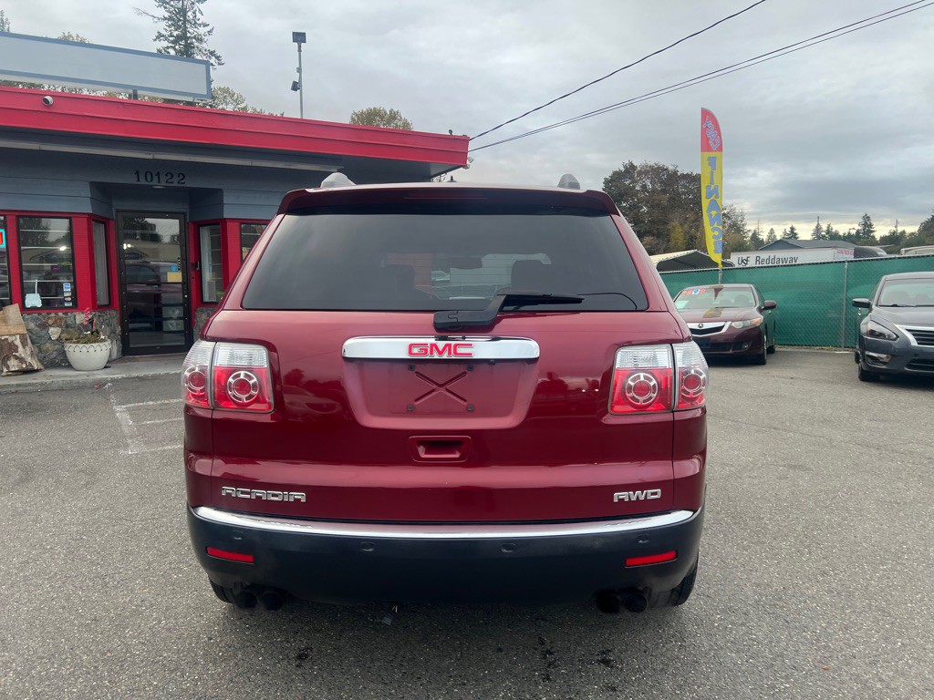 2010 GMC Acadia Image 3