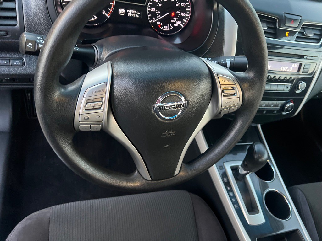 2013 Nissan Altima Image 11