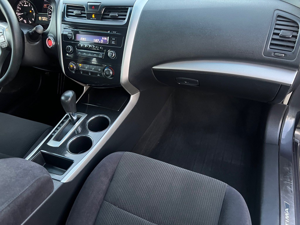 2013 Nissan Altima Image 16