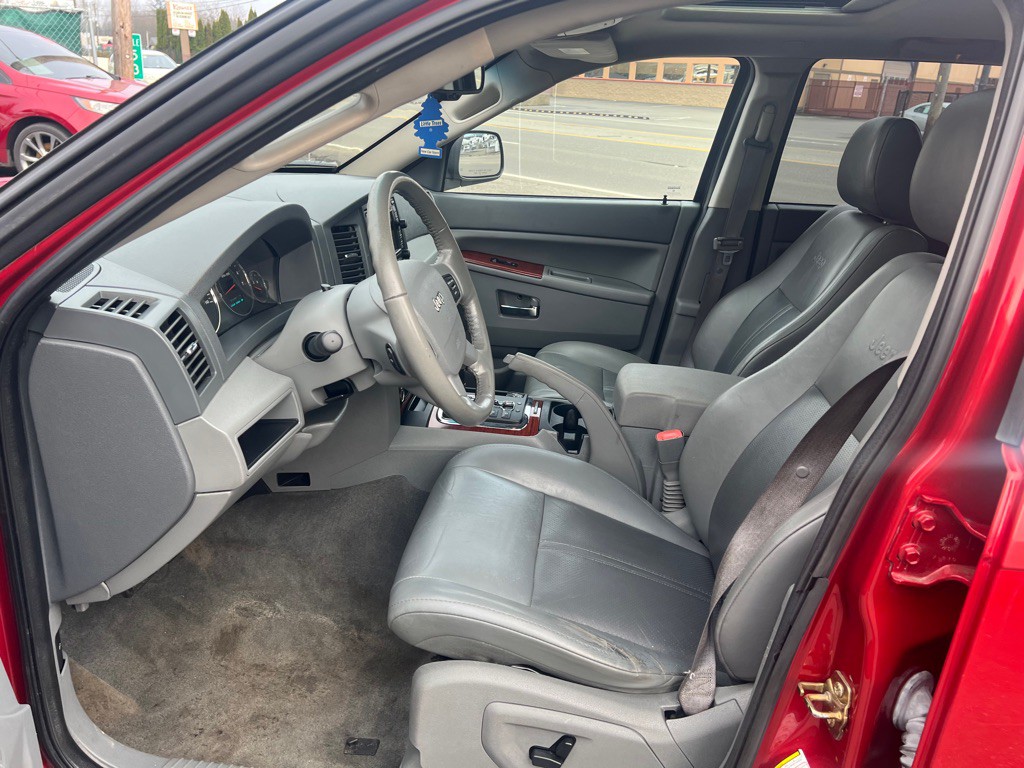 2006 Jeep Grand Cherokee Image 8