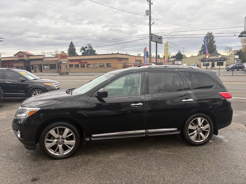 2014 Nissan Pathfinder Image 1