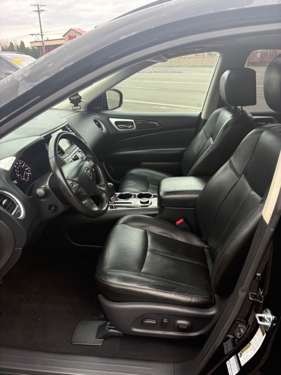2014 Nissan Pathfinder Image 9