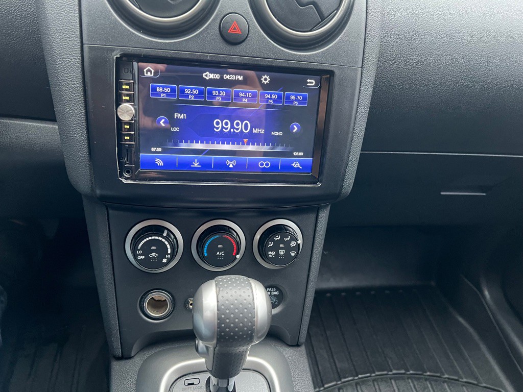 2010 Nissan Rogue Image 8