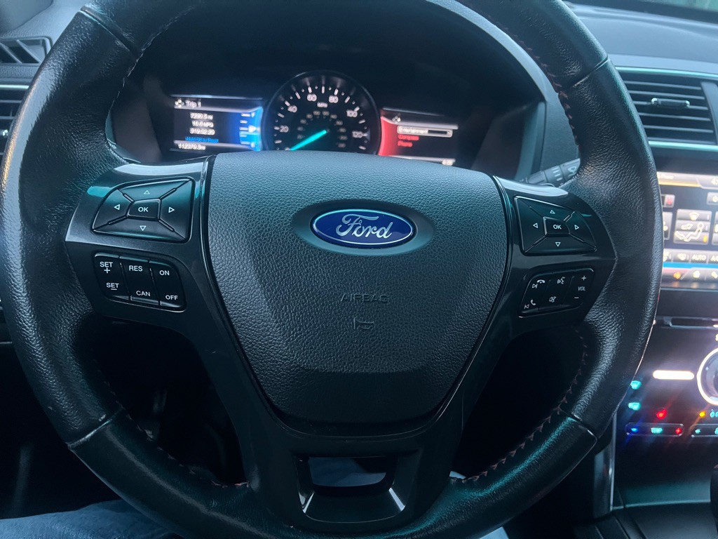 2016 Ford Explorer Image 14