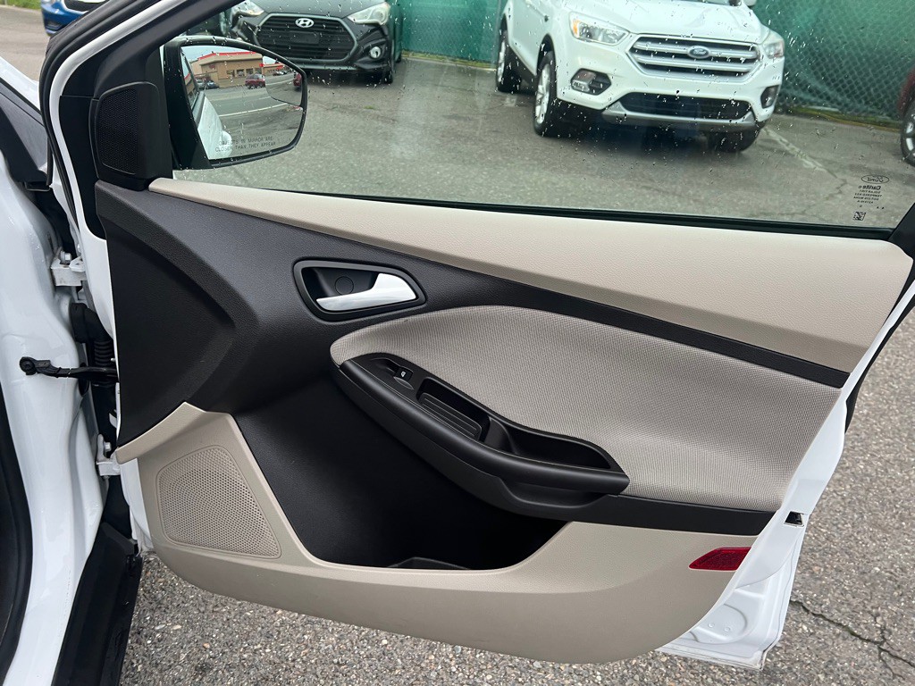 2014 Ford Focus Image 18