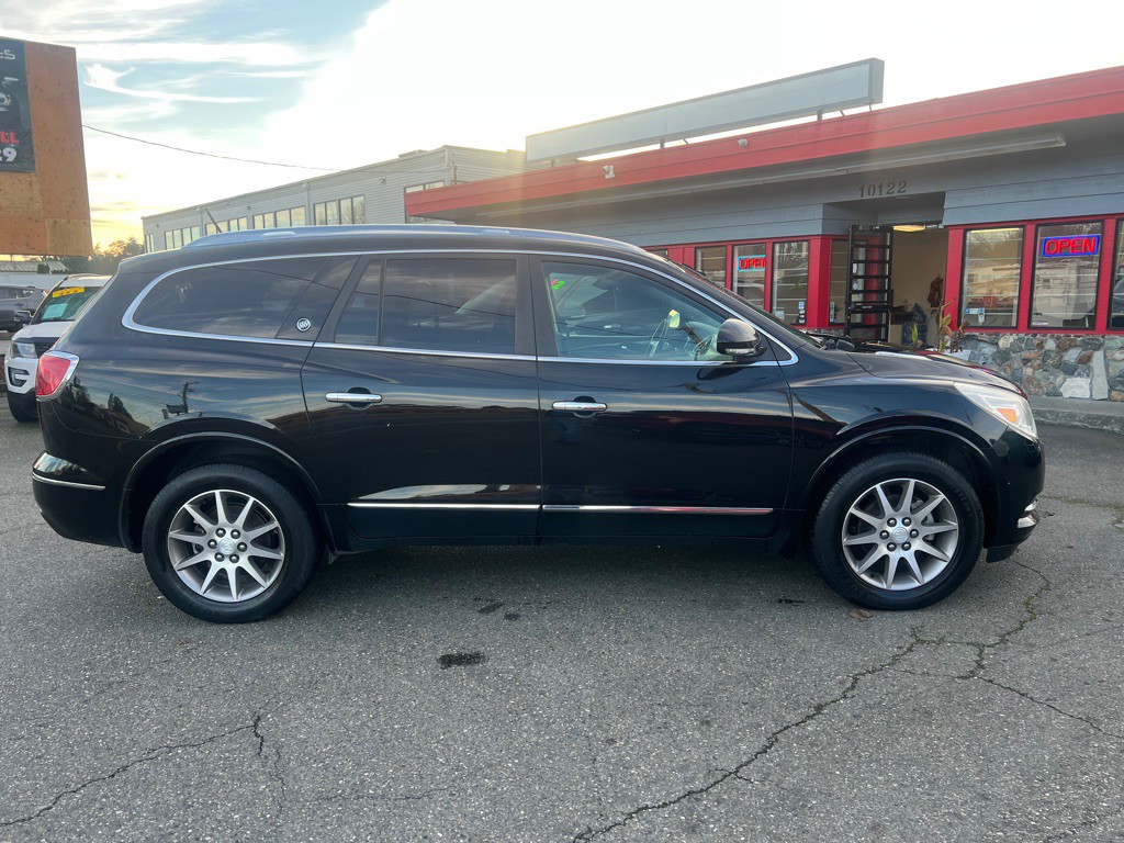 2016 Buick Enclave Image 2