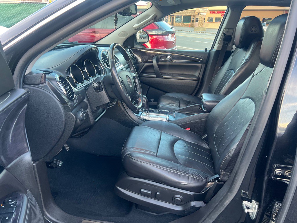 2016 Buick Enclave Image 8