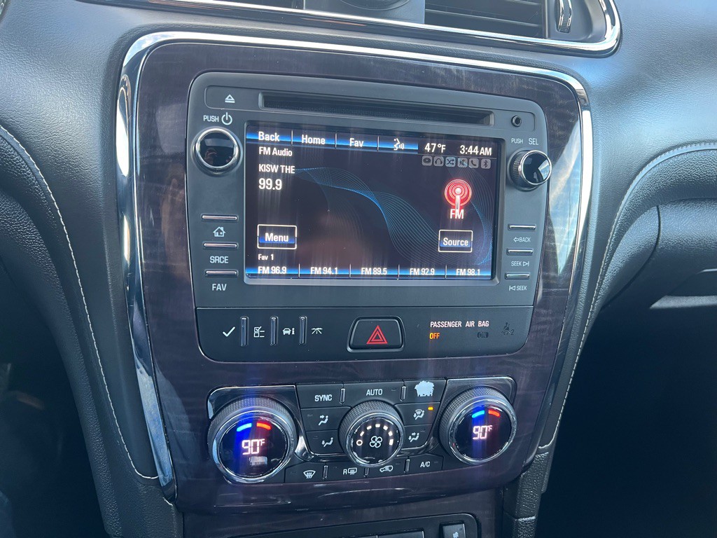 2016 Buick Enclave Image 9