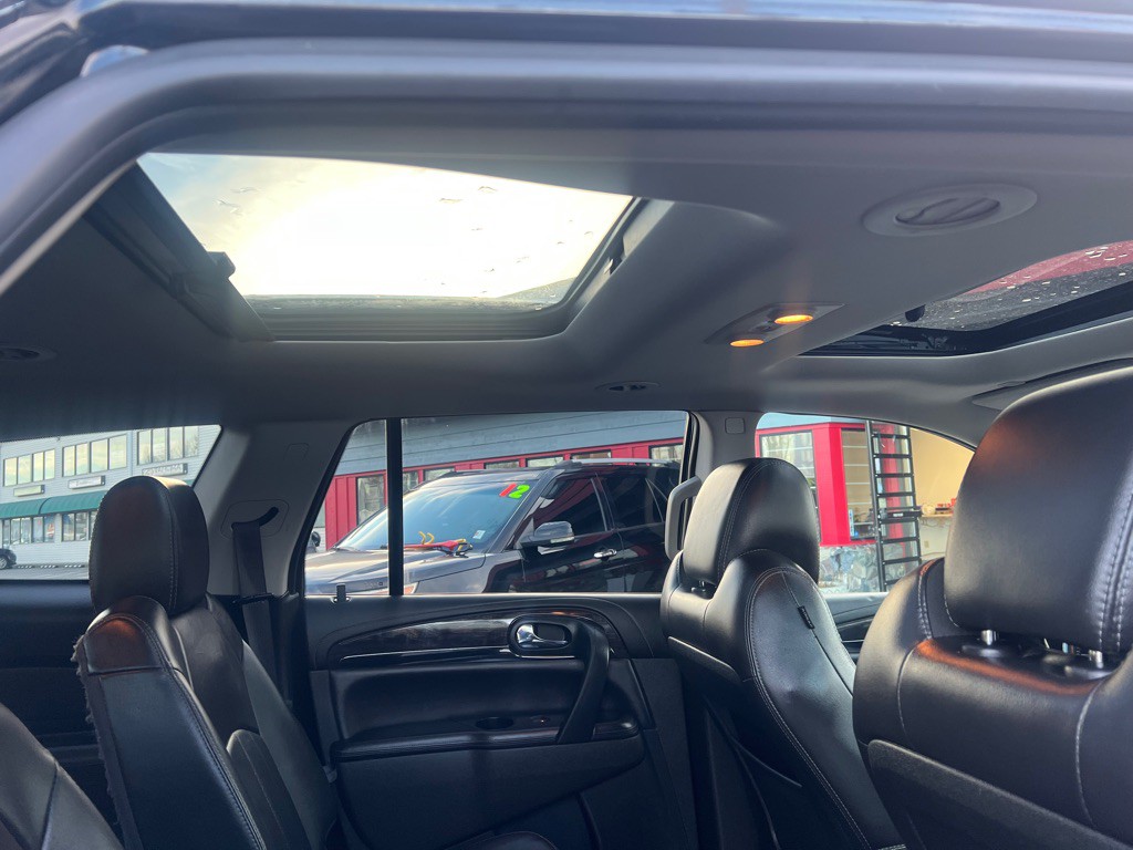 2016 Buick Enclave Image 23