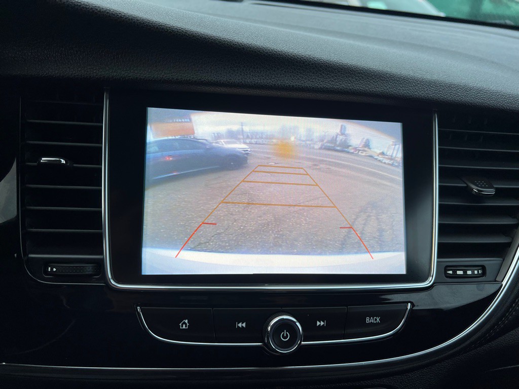 2018 Buick Enclave Image 9