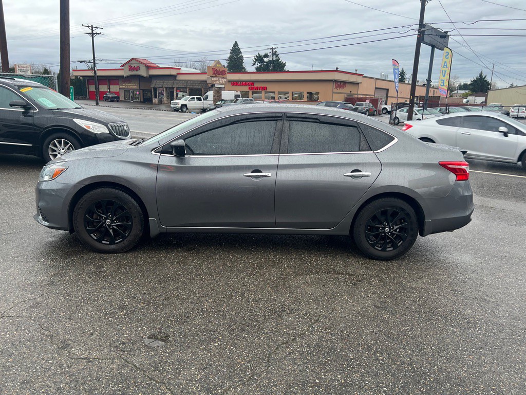 2018 Nissan Sentra Image 1