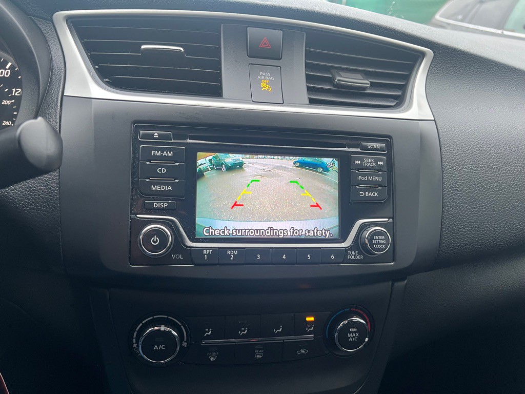 2018 Nissan Sentra Image 9