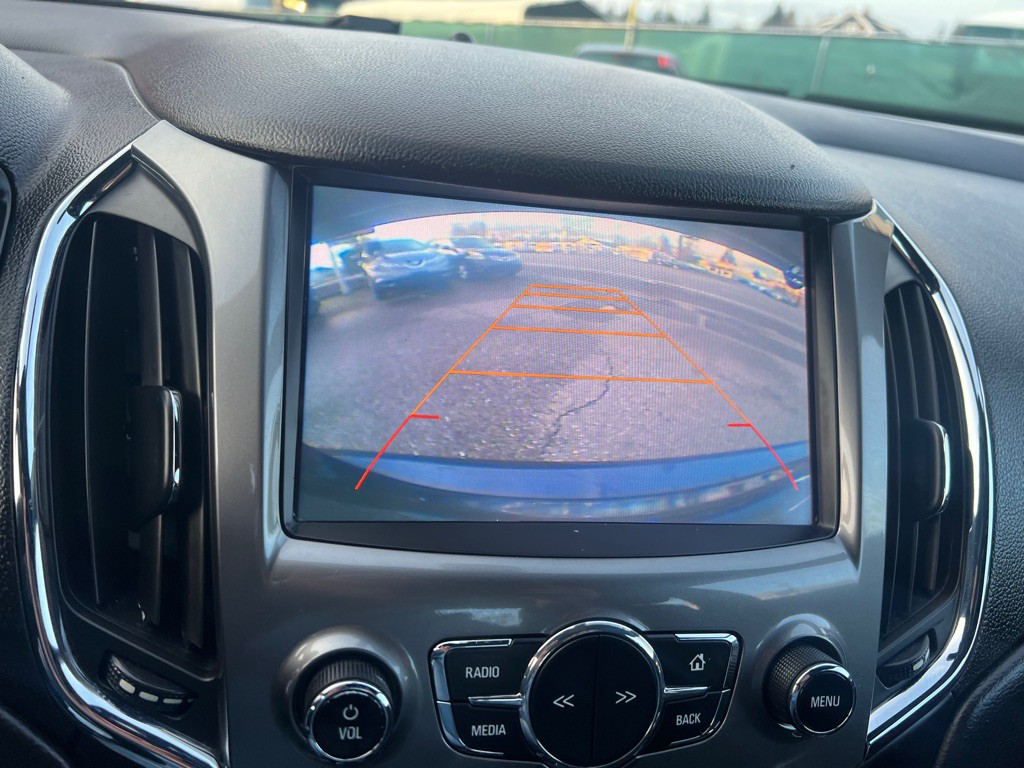 2016 Chevrolet Cruze Image 10