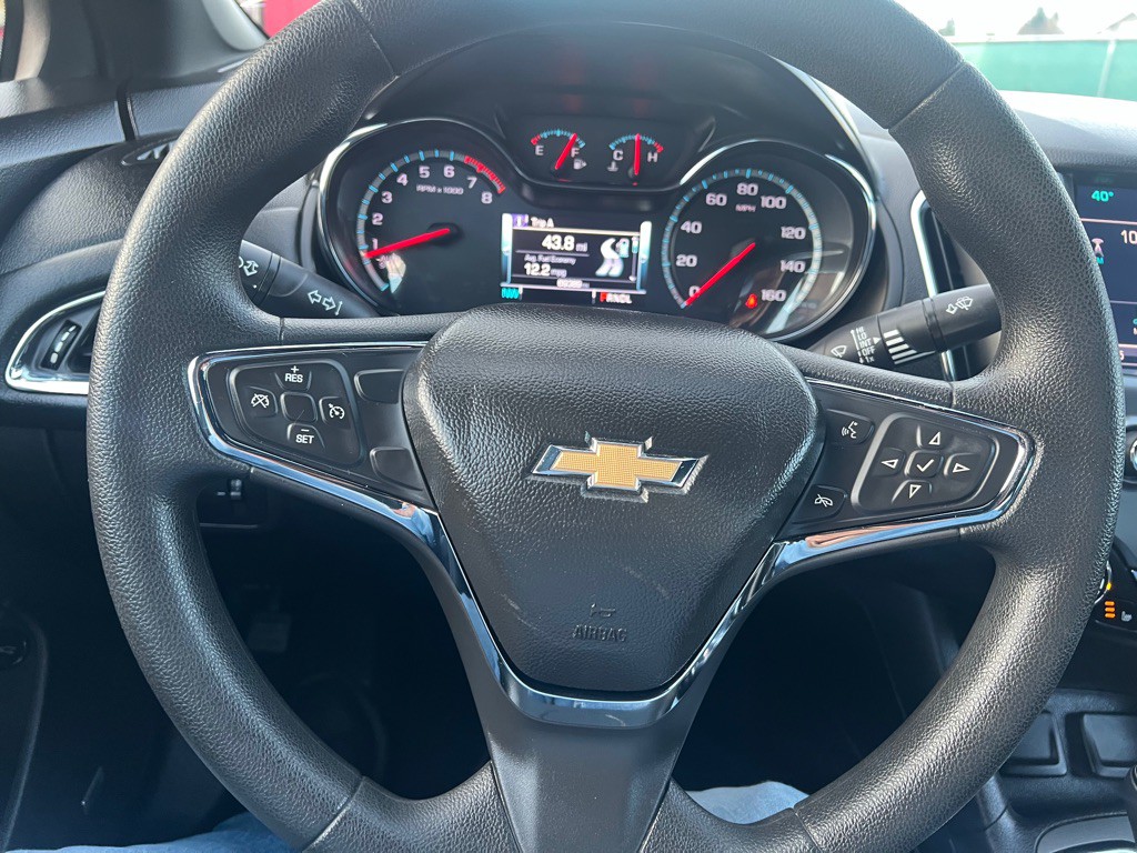 2016 Chevrolet Cruze Image 13