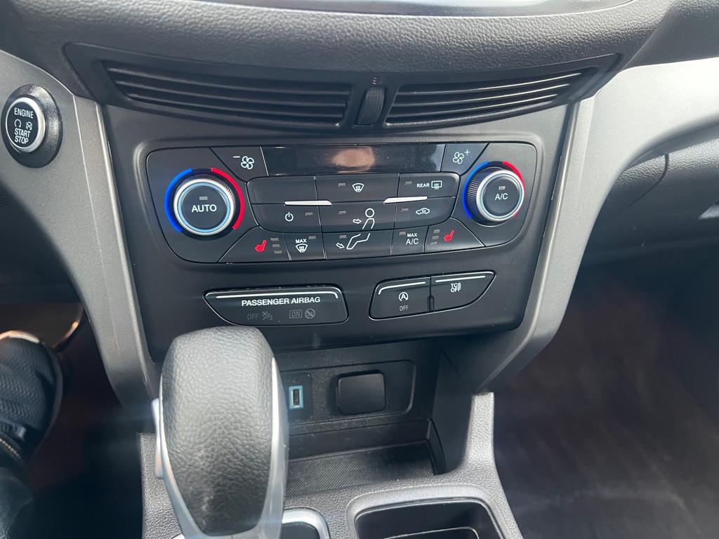 2019 Ford Escape Image 10