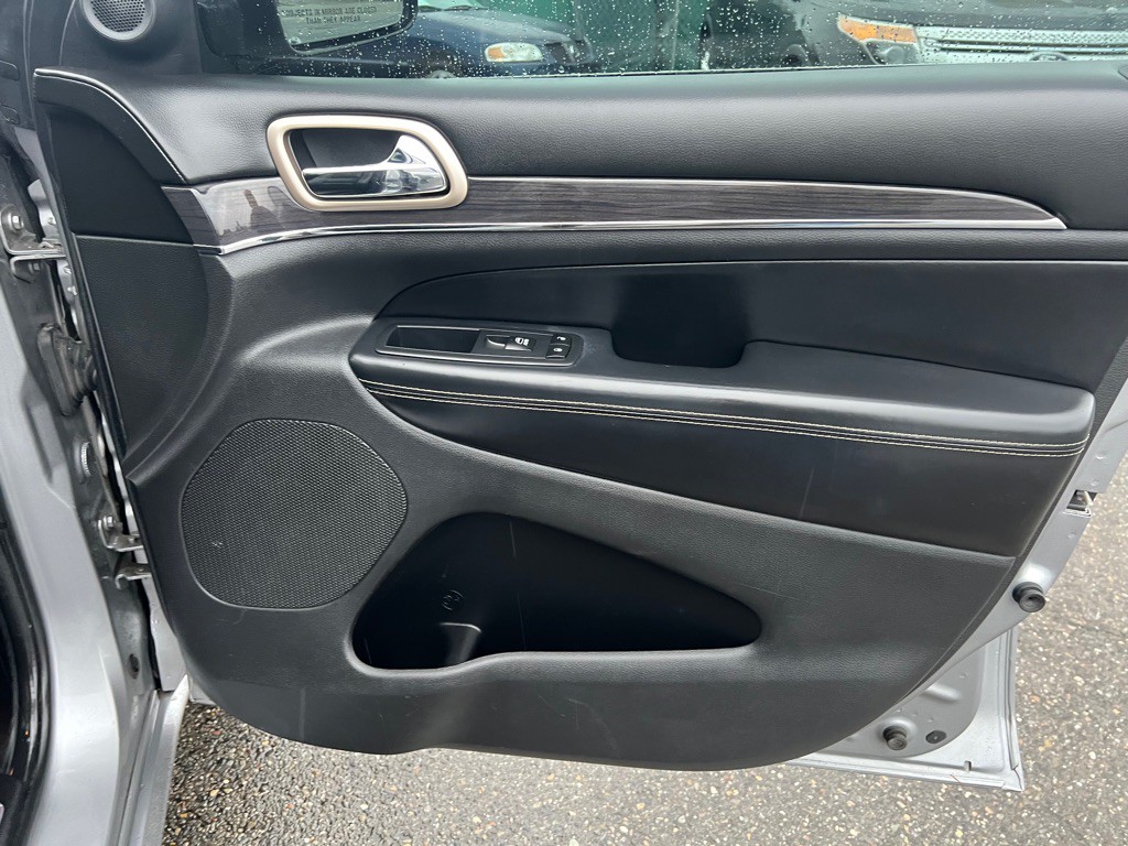 2015 Jeep Grand Cherokee Image 22