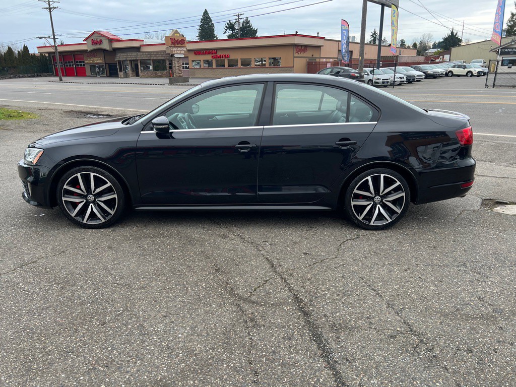 2013 Volkswagen Jetta Image 1