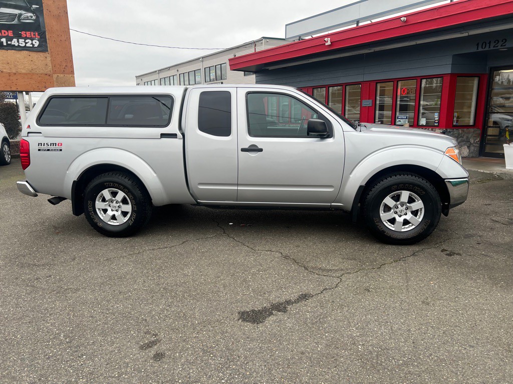 2005 Nissan Frontier Image 2