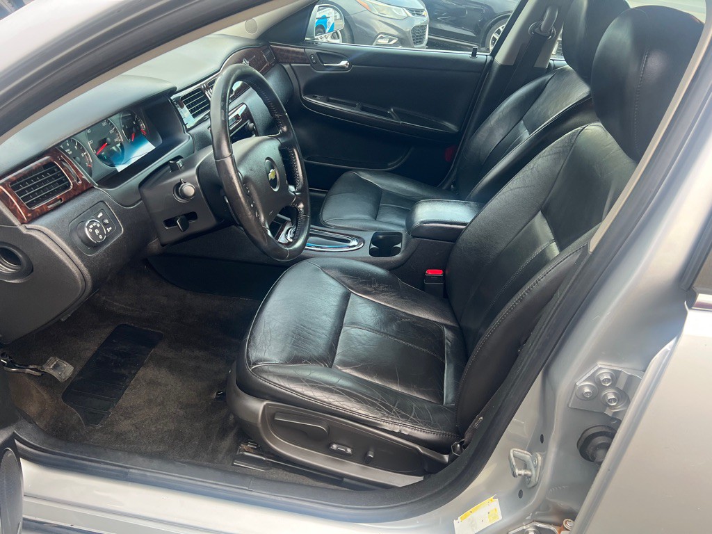 2012 Chevrolet Impala Image 8