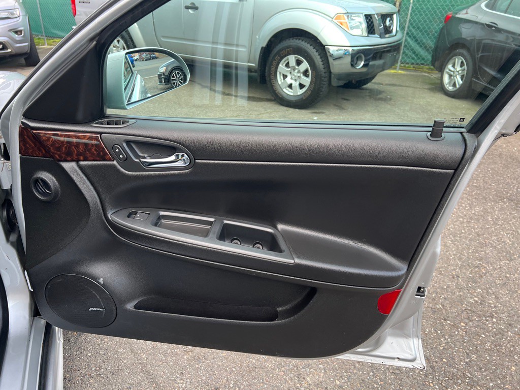 2012 Chevrolet Impala Image 19