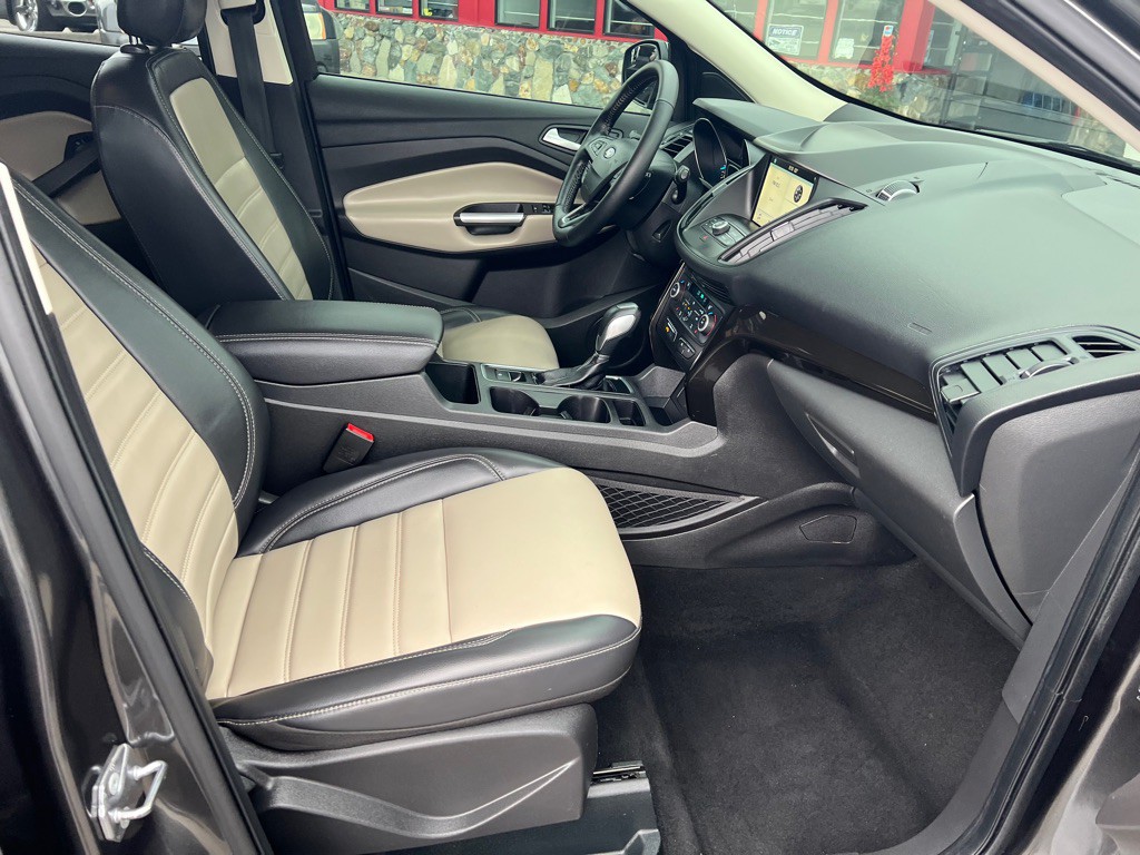 2019 Ford Escape Image 16