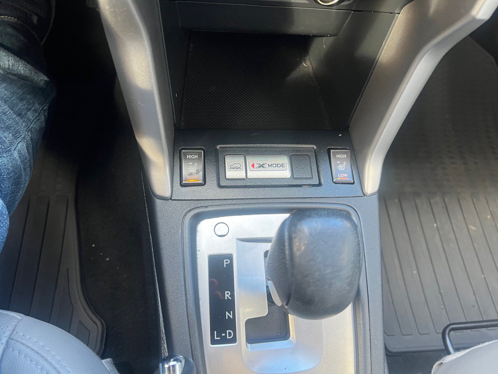 2017 Subaru Forester Image 11