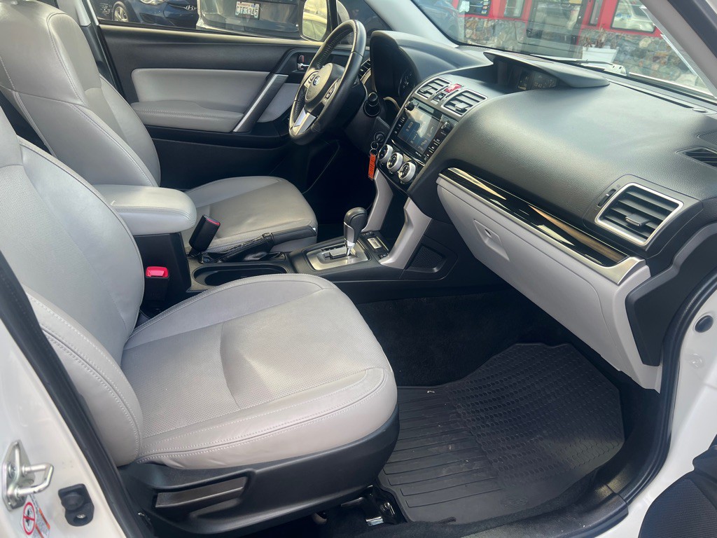 2017 Subaru Forester Image 20