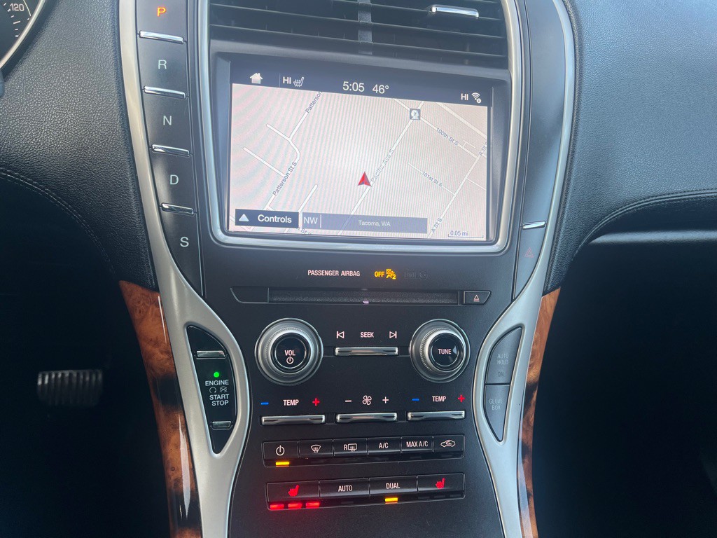 2017 Lincoln MKX Image 8