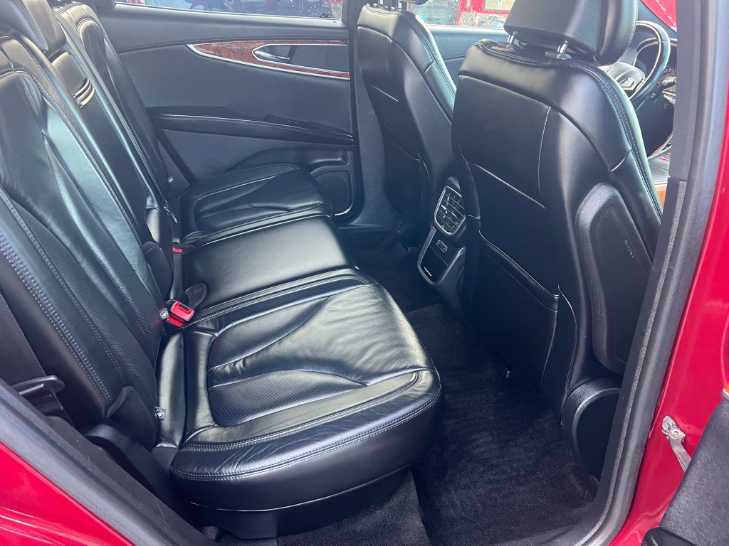 2017 Lincoln MKX Image 16