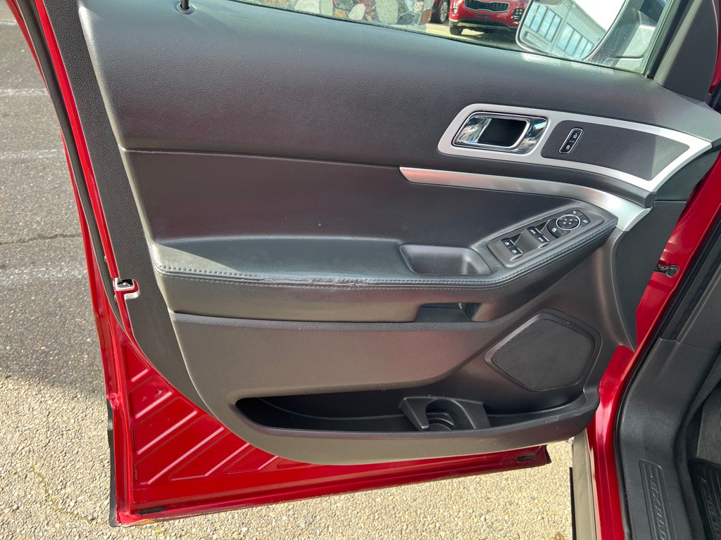 2013 Ford Explorer Image 14