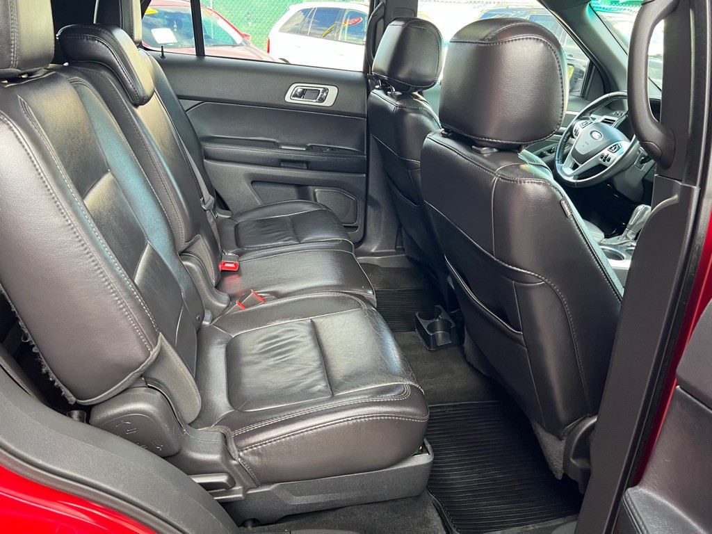 2013 Ford Explorer Image 19