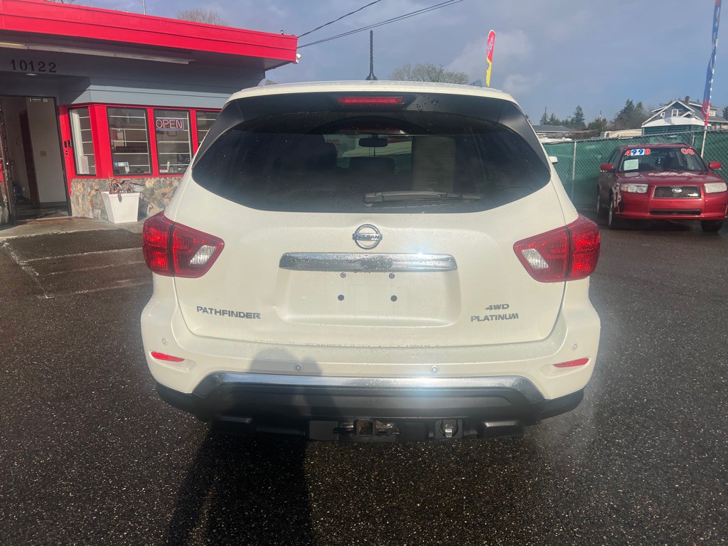 2017 Nissan Pathfinder Image 4