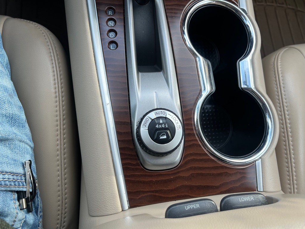 2017 Nissan Pathfinder Image 12