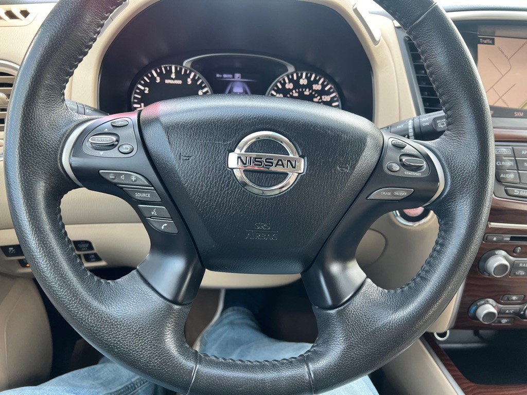 2017 Nissan Pathfinder Image 14