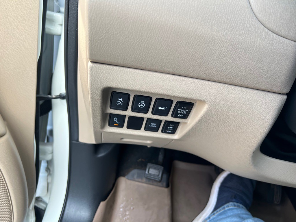 2017 Nissan Pathfinder Image 15