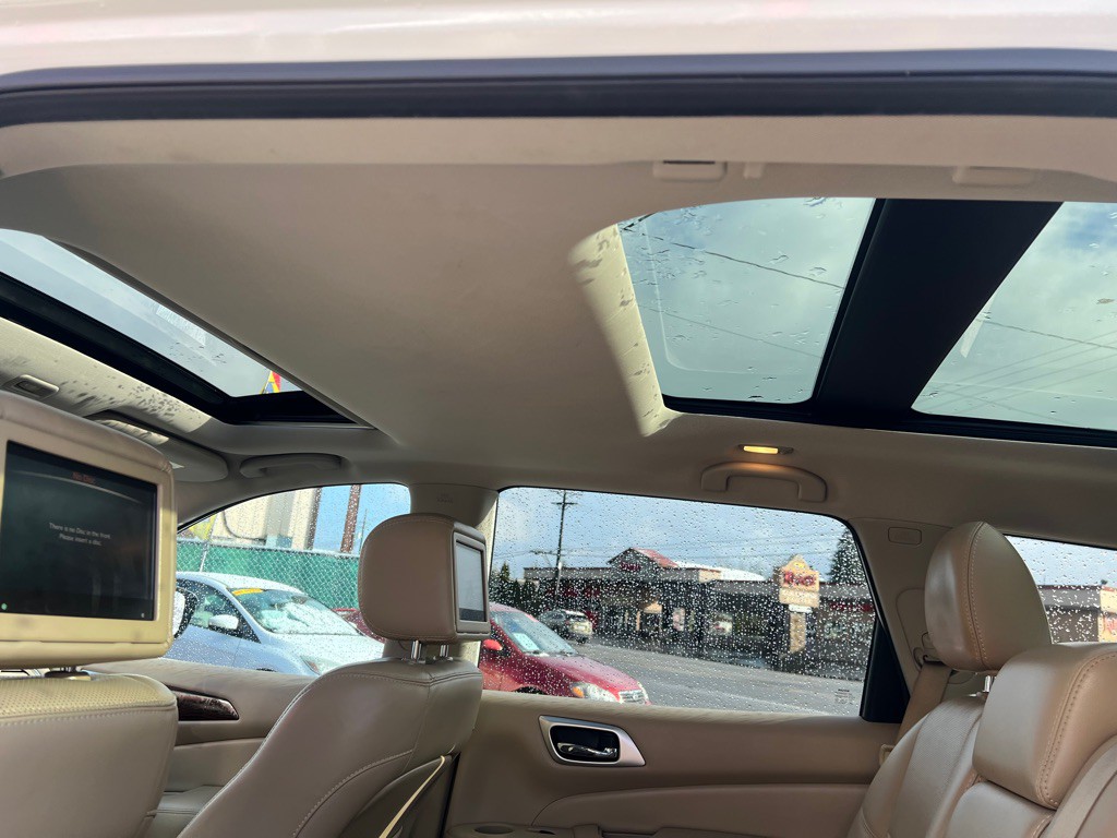 2017 Nissan Pathfinder Image 17