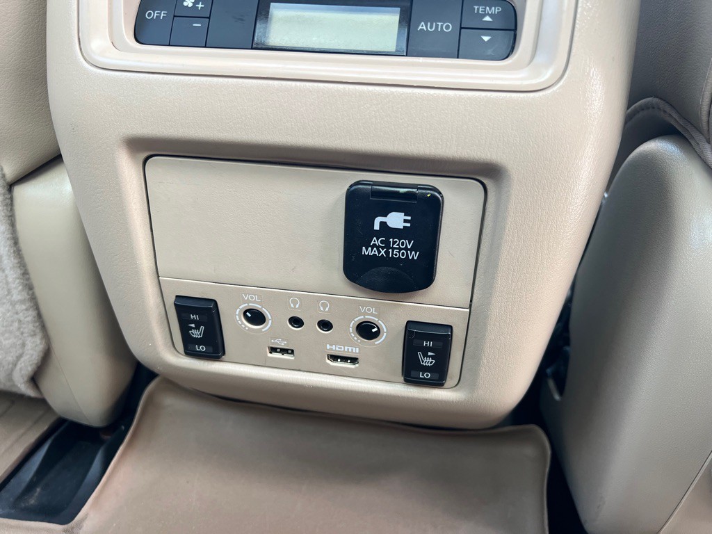 2017 Nissan Pathfinder Image 25