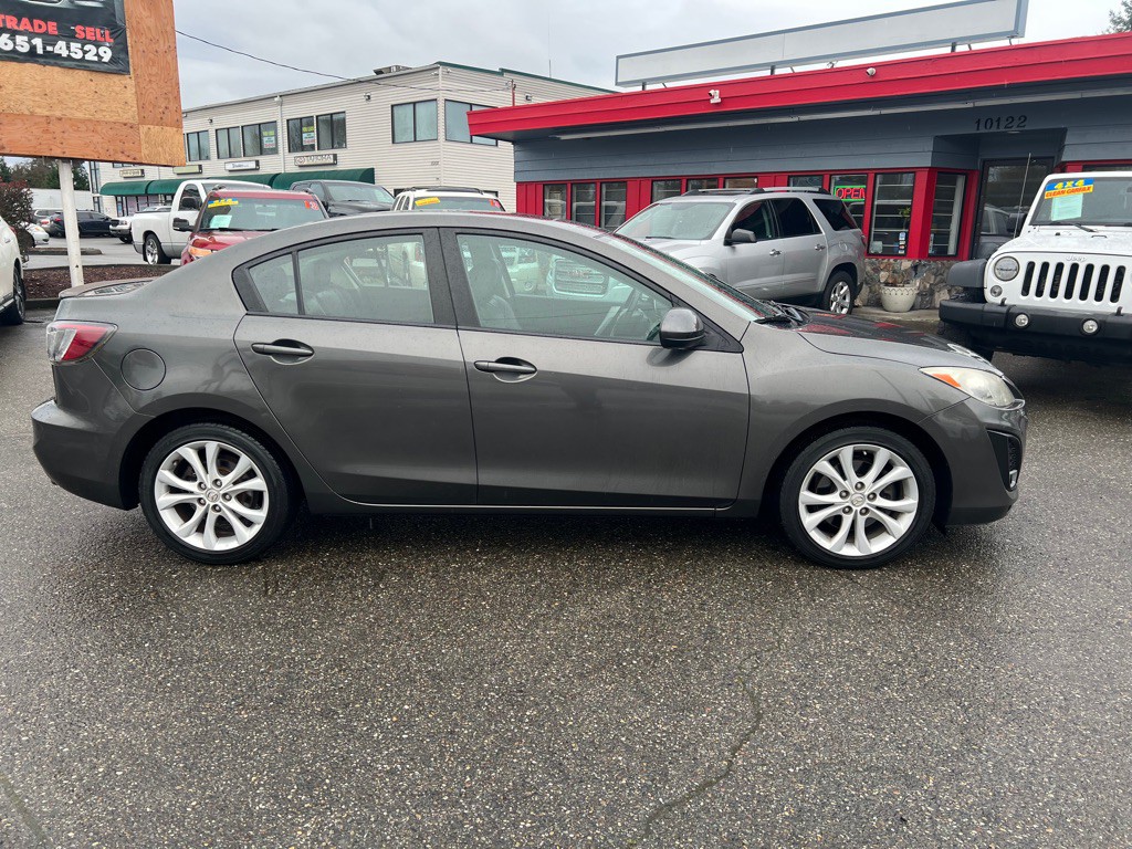 2010 Mazda Mazda3 Image 2